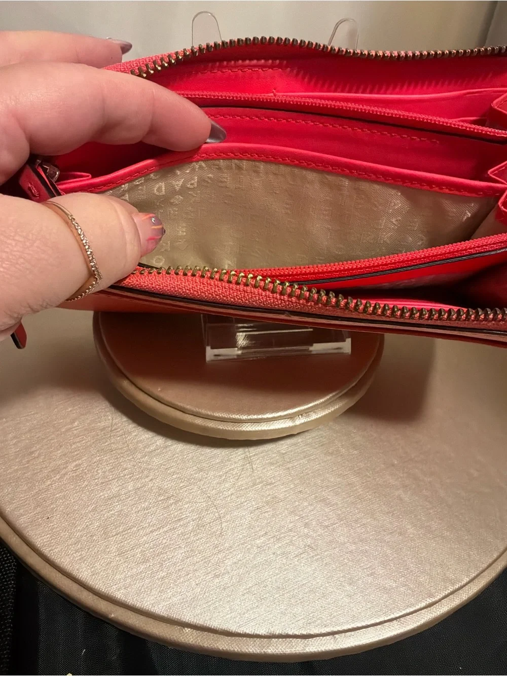 kate Spade Montford Park Smooth Nisha zip-around wallet